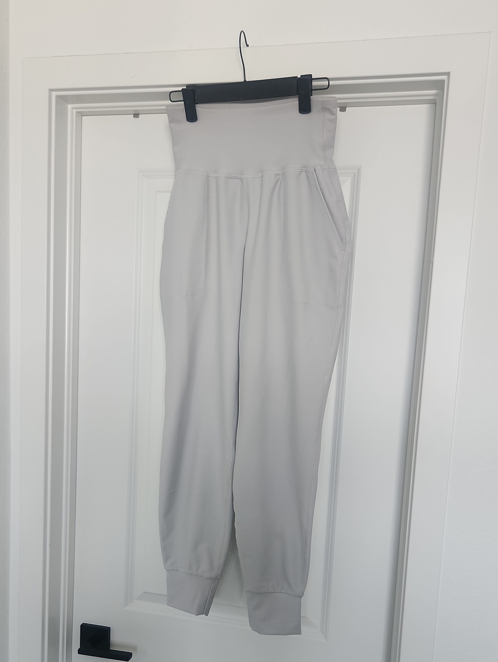 Old Navy Light Gray High-Waist Joggers
